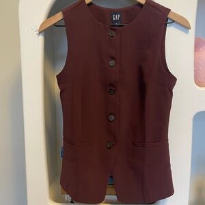 GAP Women's Bordeaux Button-Up Vest